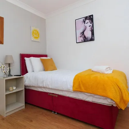 Redgrave Detached House