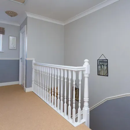 Redgrave Detached House *